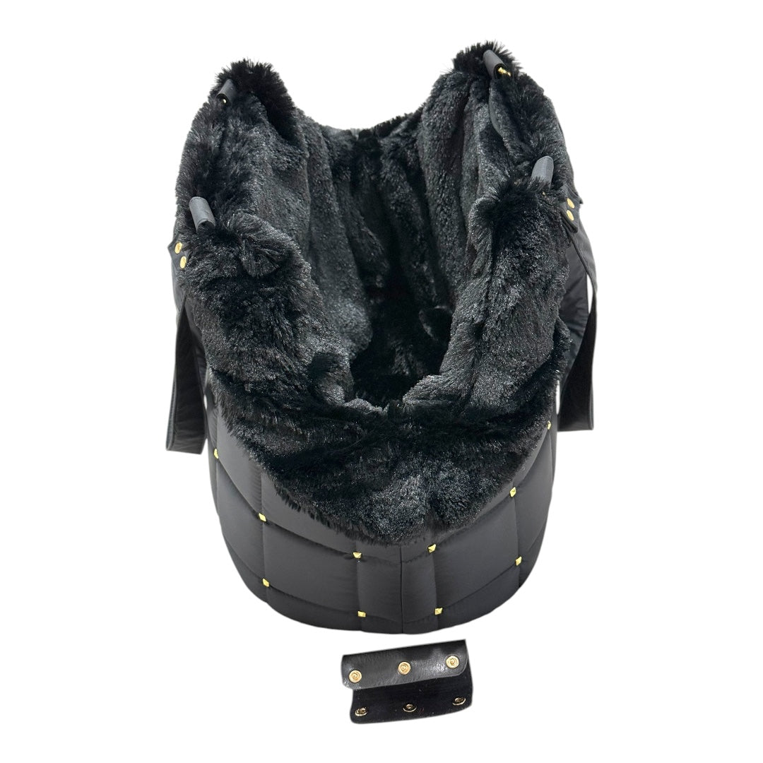 Bolsa de Passeio Modelo Venêto – Cor Preta – Tam M – Acompanha Manta Térmica Cor Preta