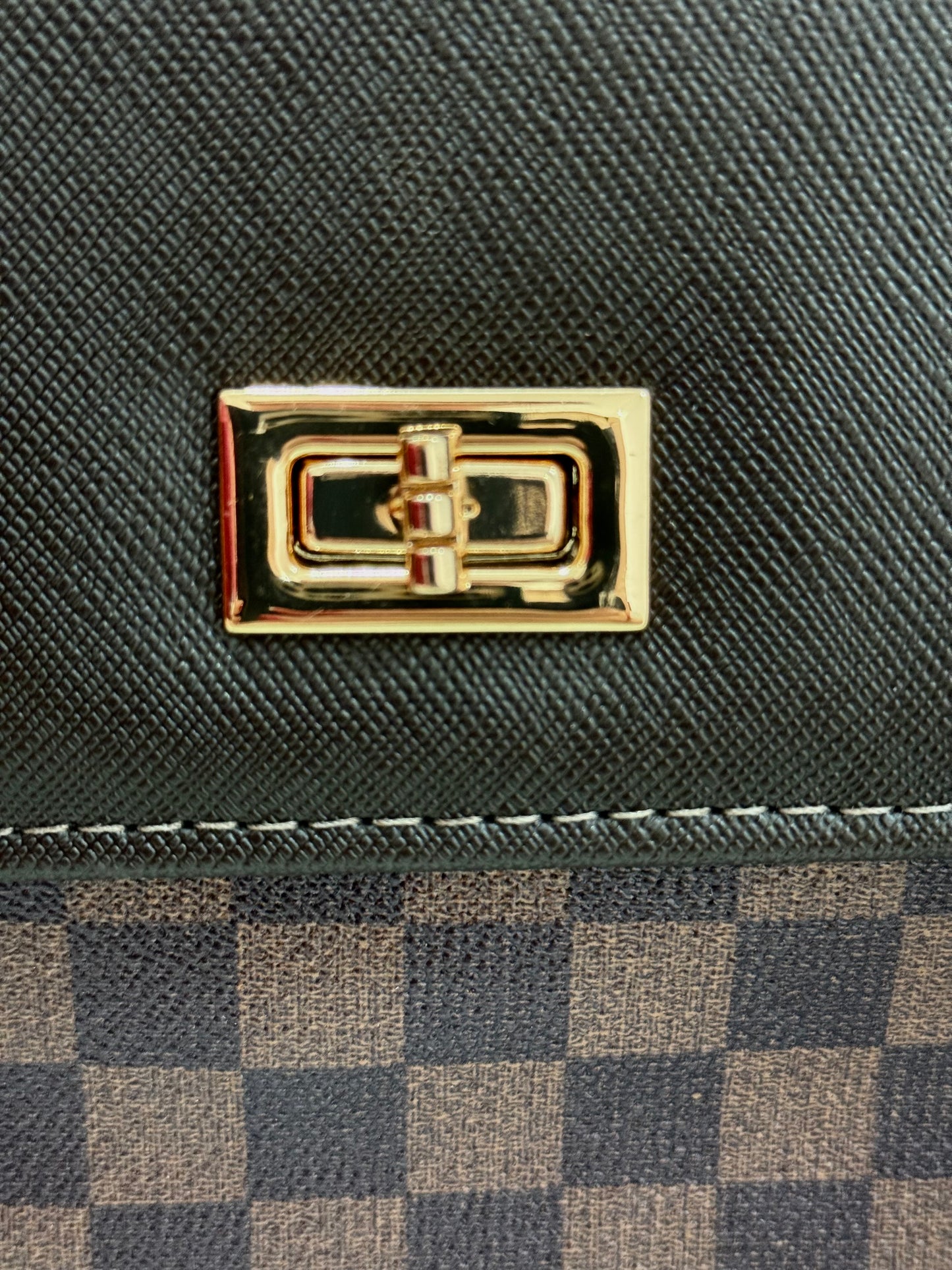 Bolsa Tuttores Signature - Marrom - Redonda - Tam M